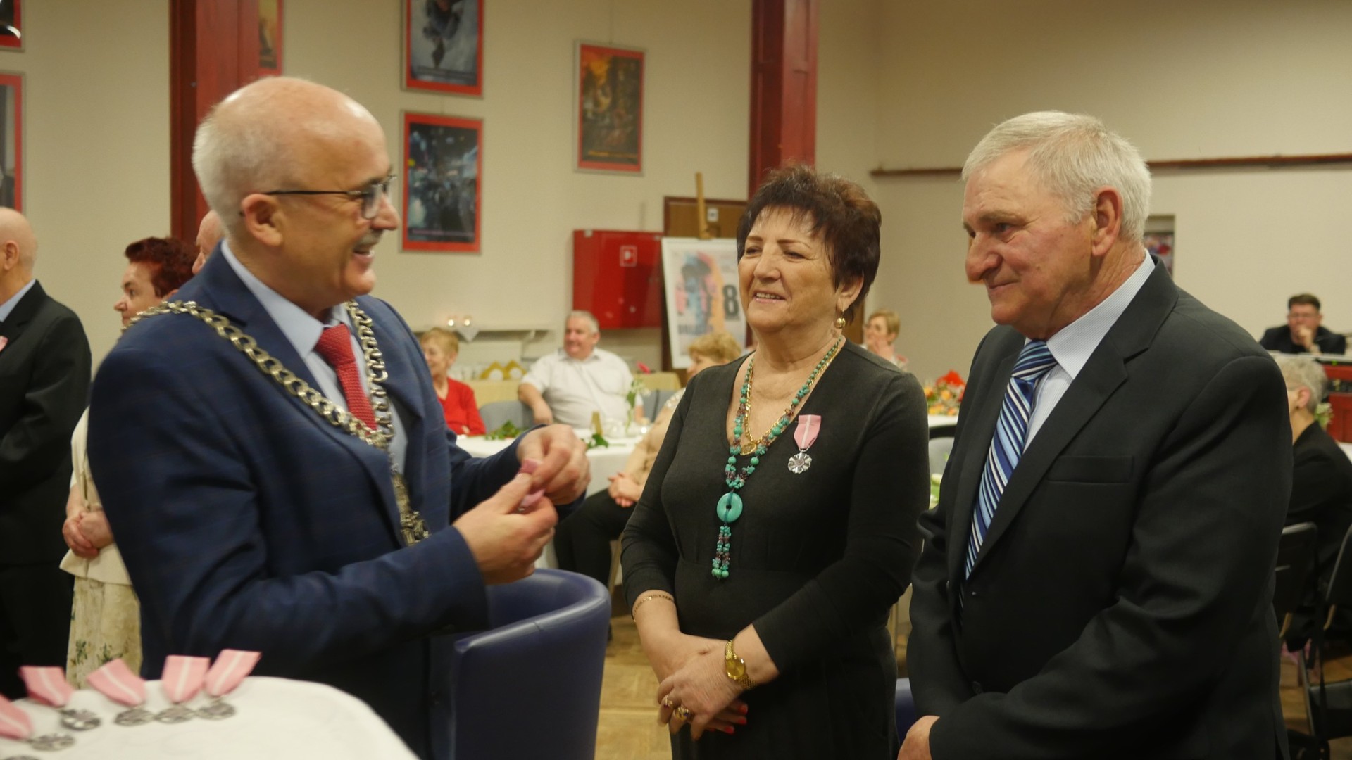 Złote gody: Dziesięć par uhonorowanych przez Burmistrza Kalisza Pomorskiego medalem za Długoletnie Pożycie Małżeńskie