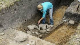 Archeolodzy badają wyspę na jez. Gęgnowskie Wielkie koło Nętna