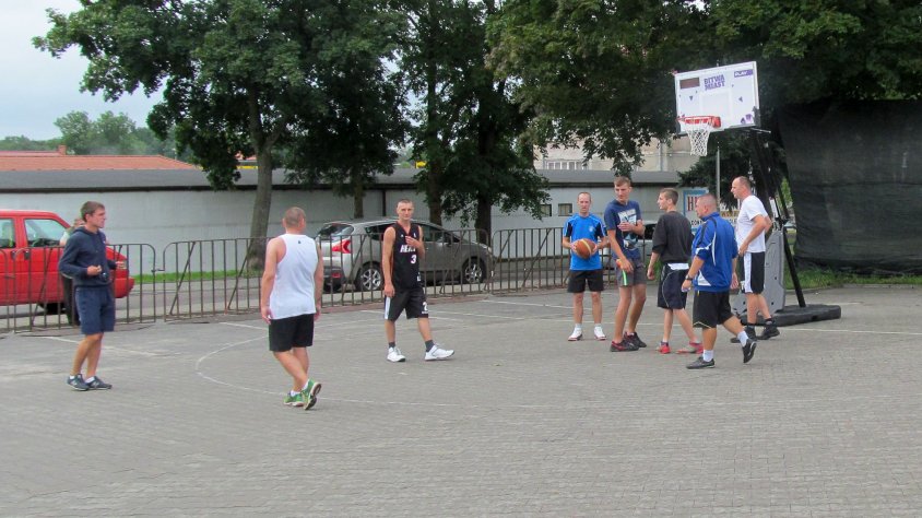 W Drawsku Pomorskim grali w uliczną koszykówkę