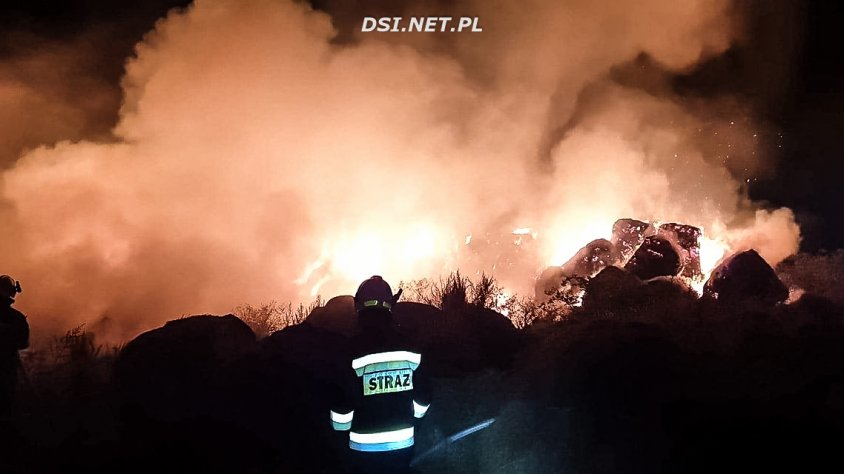 Strażacy walczyli z pożarem w Byszkowie