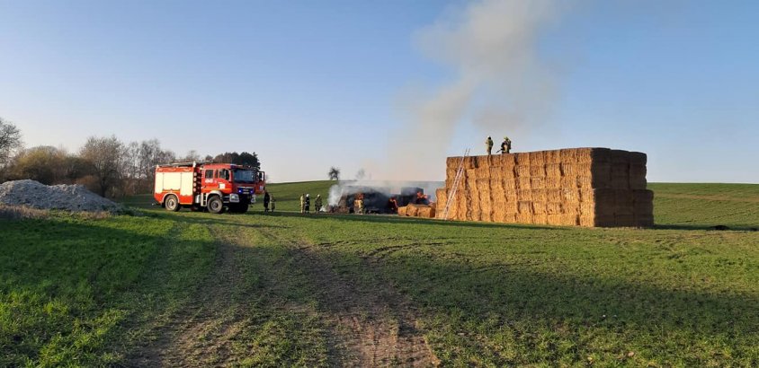 Trwają działania pożarnicze w miejscowości Łąka