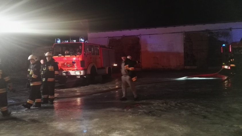 Trwa wielki pożar w Miłkowie w gminie Czaplinek. 