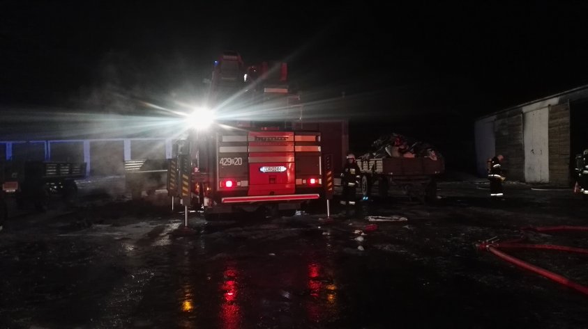 Trwa wielki pożar w Miłkowie w gminie Czaplinek. 