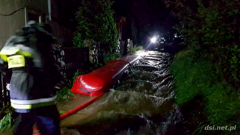Powódź w Starym Drawsku. Walczyli mieszkańcy a później strażacy