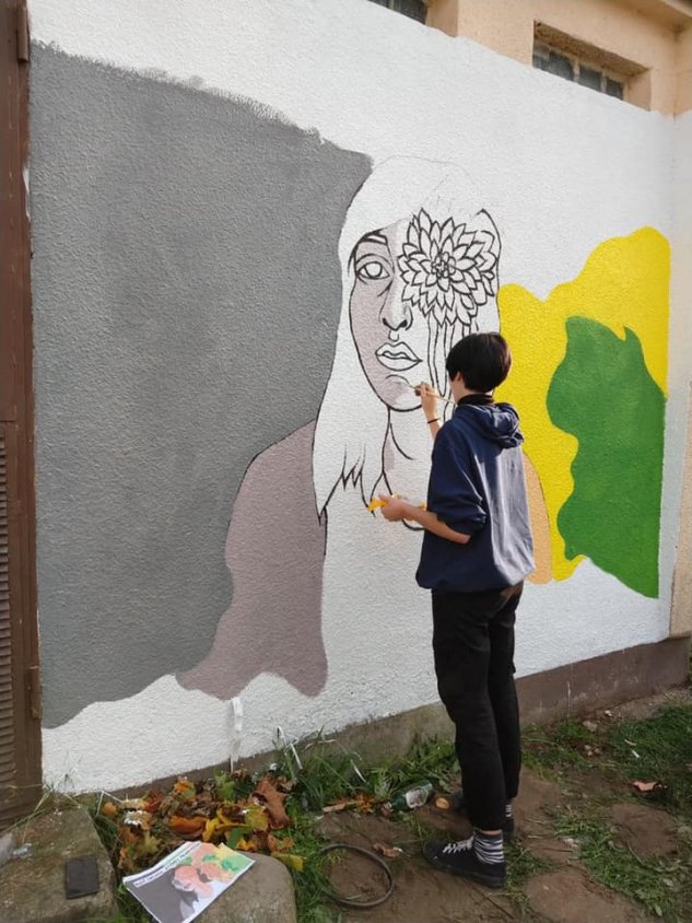 Młodzi ludzie zamalują wulgarne i obraźliwe napisy ze ścian budynków. W zamian powstanie mural