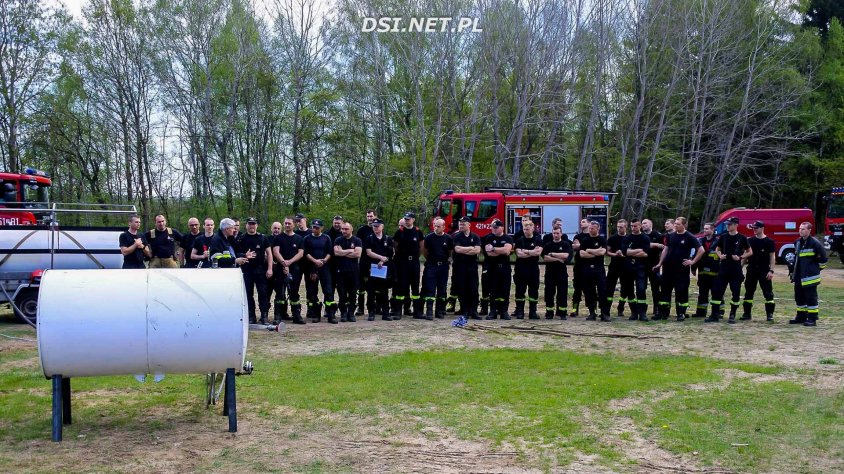Strażacy ćwiczyli jak radzić sobie z pożarami zbiorników i cystern