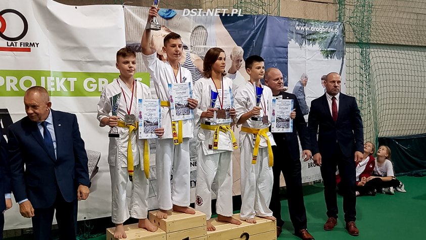 Dwa medale dla drawskich karateków w Międzynarodowym Pucharze Prezydenta Miasta Sieradza