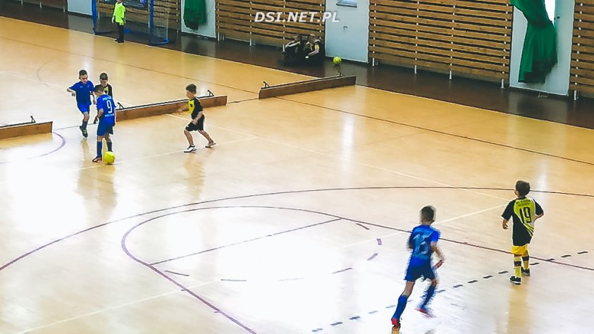 Młodzi piłkarze super zagrali podczas turnieju w Nowogardzie.
