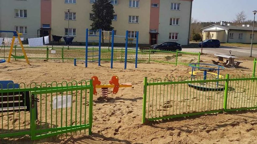 Drawski ratusz i Zakład Usług Komunalnych wybudowały dwa place zabaw