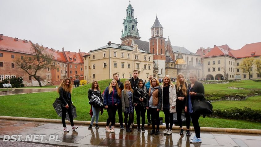 Spacery „Klepsydry” z kaliskiego Liceum po  krakowskich teatrach