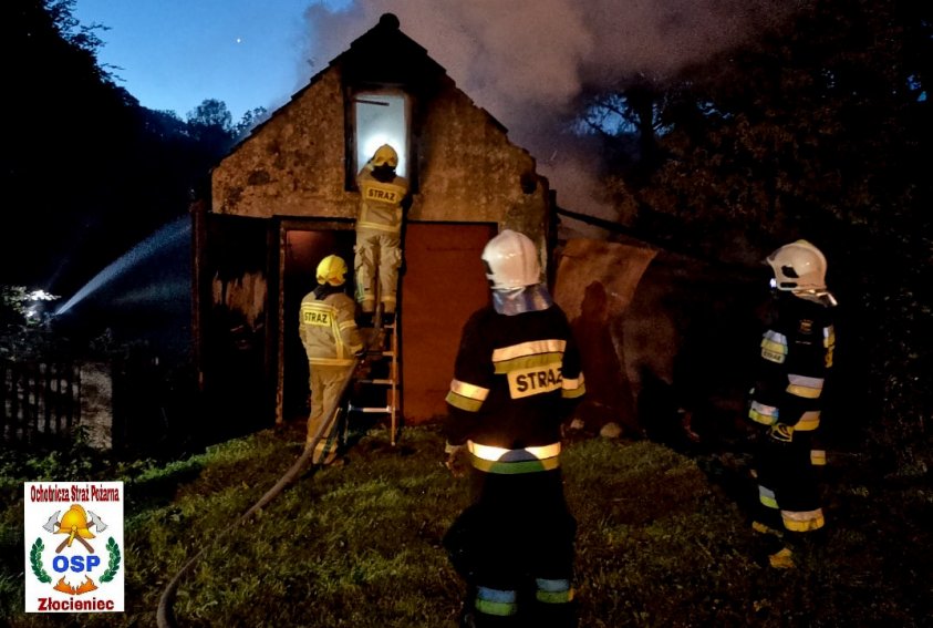 W nocy w gminie Wierzchowo spłonął budynek (zdjęcia)
