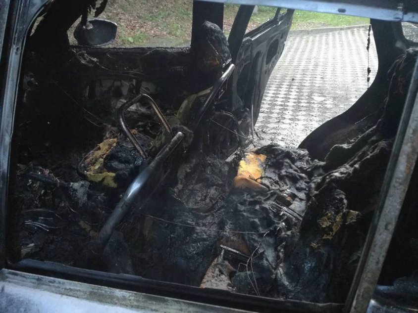 Auto doszczętnie spłonęło w Złocieńcu