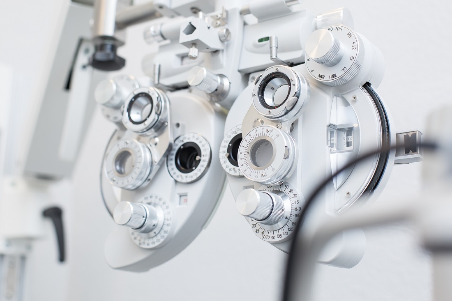 Jak spowolnić starzenie się narządu wzroku? Jak dbać o oczy?