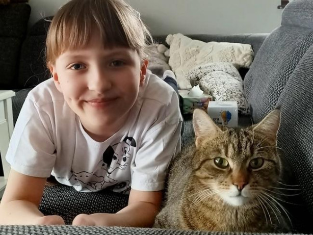 Olga ma 10 lat i choruje na raka kości. Rodzice zbierają na pomoc dla dziecka