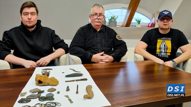 Nowe odkrycie w Powiecie Drawskim. Są siekierki, Antoninian i artefakty z okresu brązu.