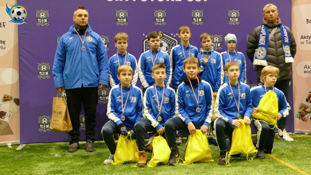 Młodzi piłkarze z Czaplinka na Six Future Cup 2023