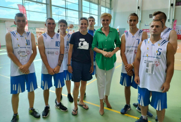 Olimpiady Specjalne w Łodzi - drużyna ZPE-T w Bobrowie, z p. Agatą Kornhauser-Dudą