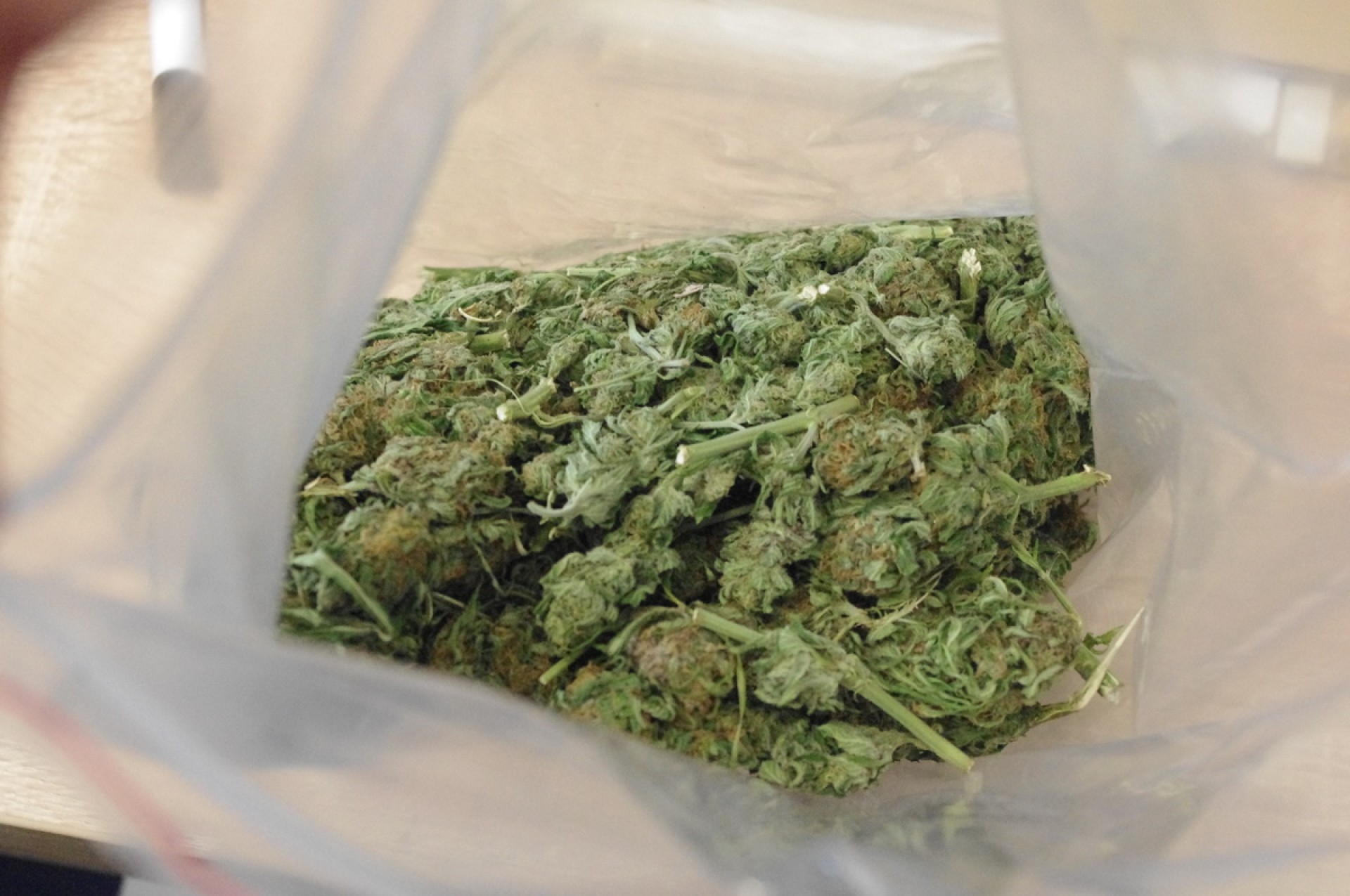 Narkotyki ponownie: Tym razem policjanci przejęli prawie kilogram różnych narkotyków