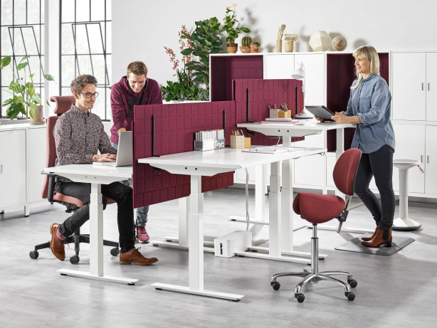 Krzesło ergonomiczne elementem wyposażenia aktywnego biura