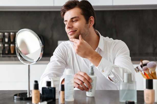 Top 10 najlepszych zestawów męskich kosmetyków na rynku.