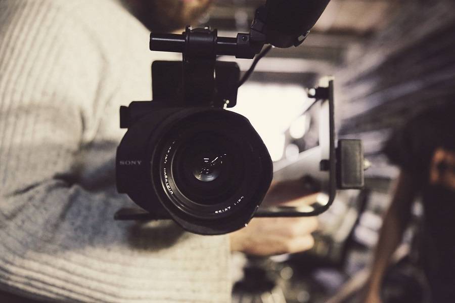 Produkcja filmów promocyjnych – od czego zależy jej cena?